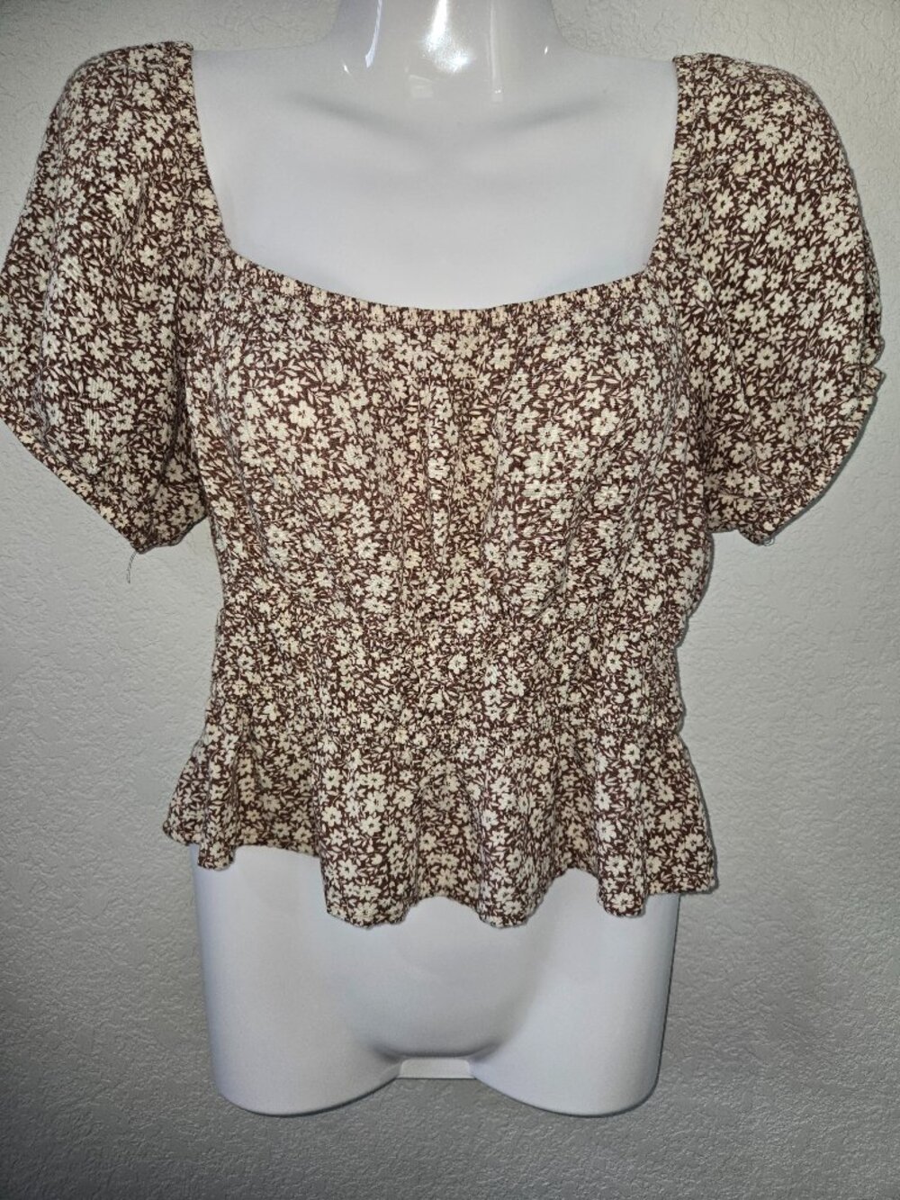 SO Goods for Life Floral Peplum Blouse | Brown & Cream | Size Medium